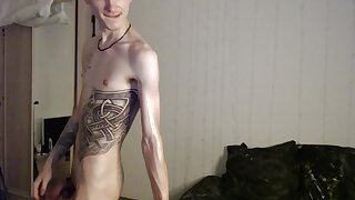 Oil Biceps Show and Cum Part 2