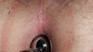 I display my hole, thrust a butt plug in and then spunk