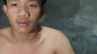 Filipino Lad Gets off for Stepdaddy's Delight